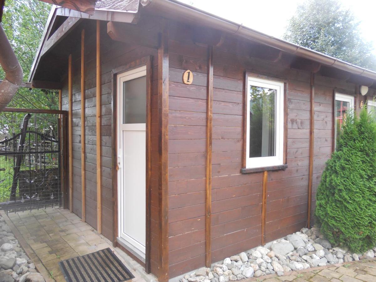 Pension, Camping & Biker Station Zur Deutschen Eiche Ciocanesti Exterior foto